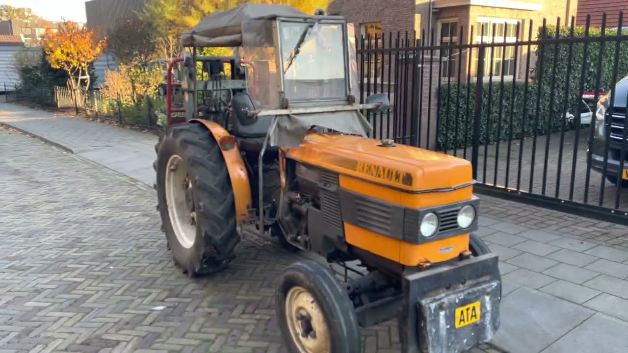 Renault 32 - 50 V Schlepper / trekker / tractor / schmallspur / smalspoor