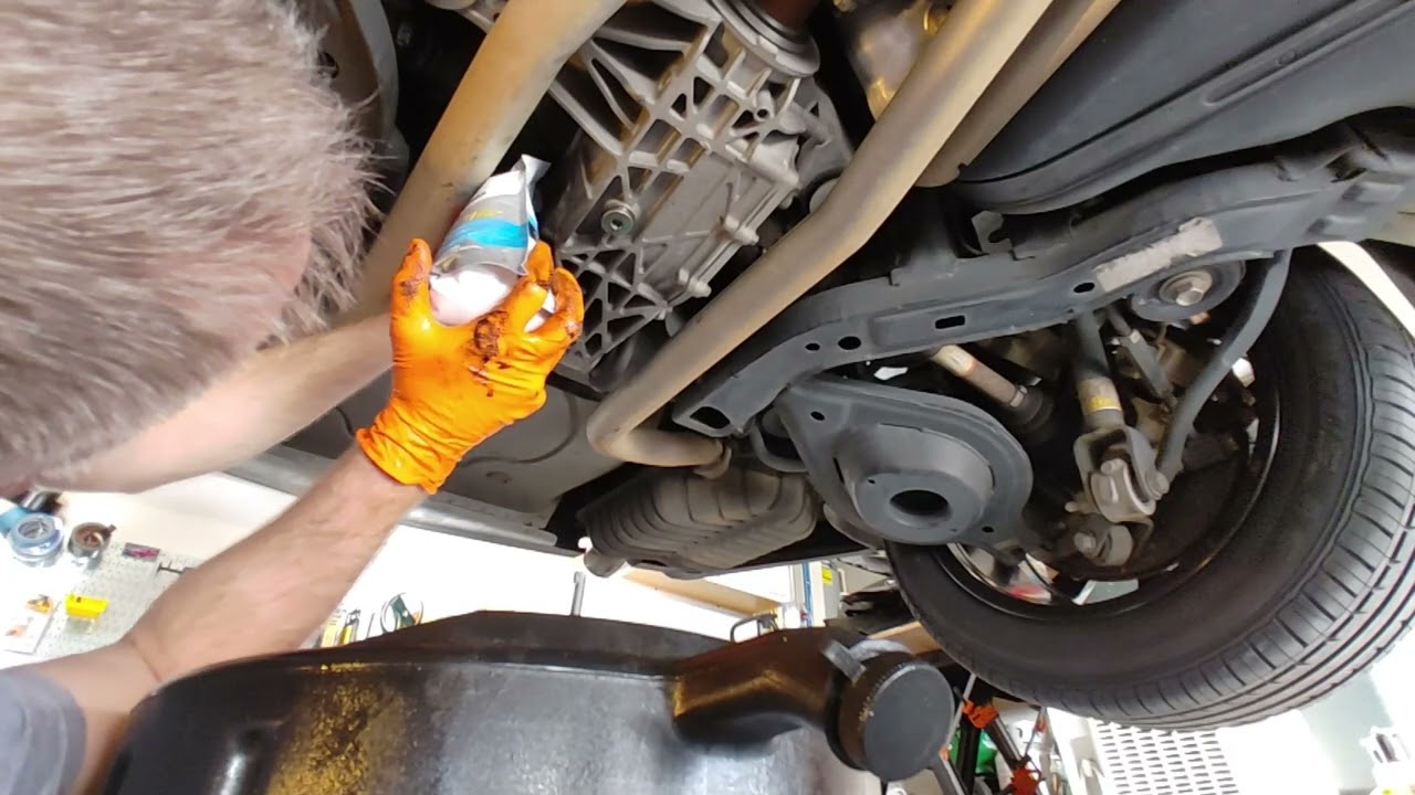 2008 Cadillac CTS, RWD,  Rear Differential Fluid Change