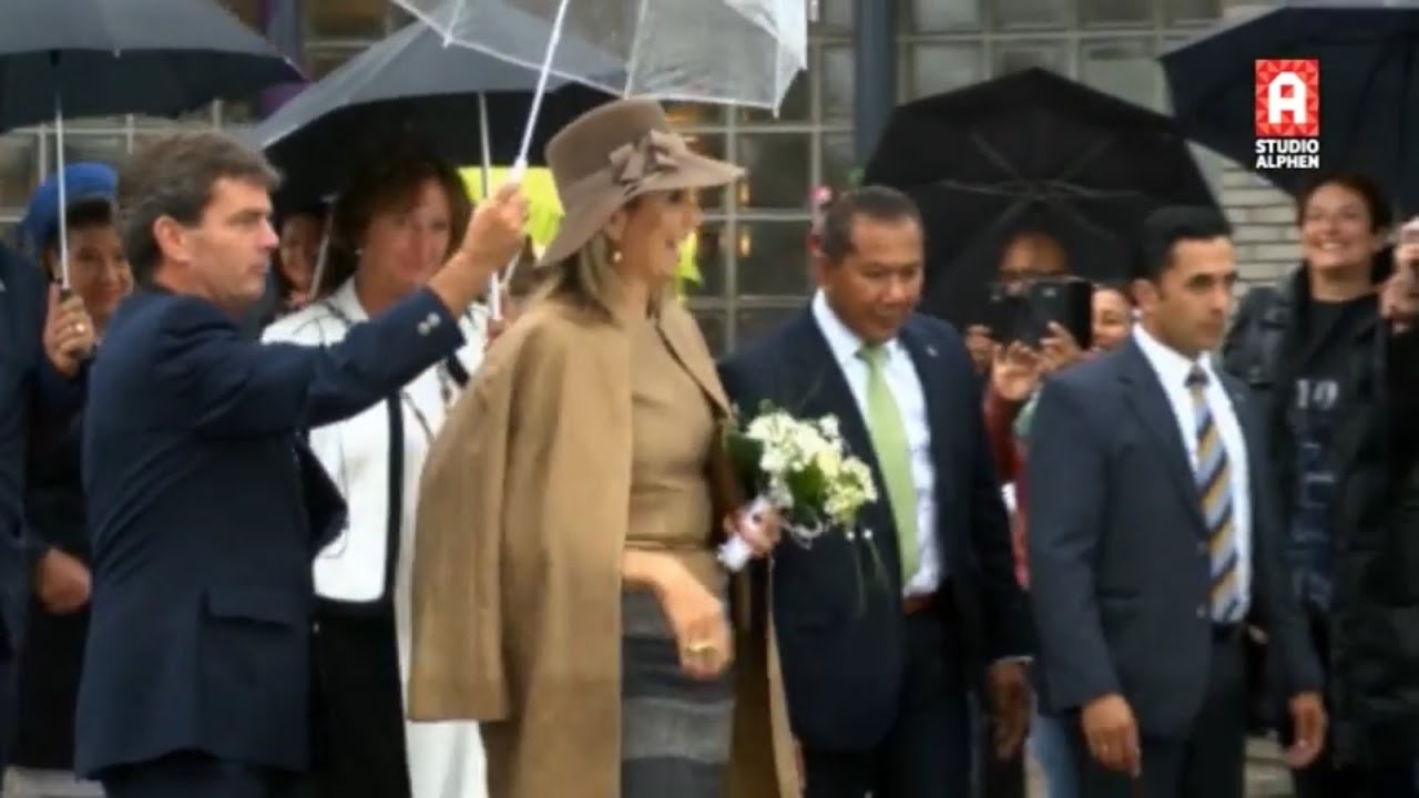 Koningin Maxima in Molukse wijk in Alphen aan den Rijn