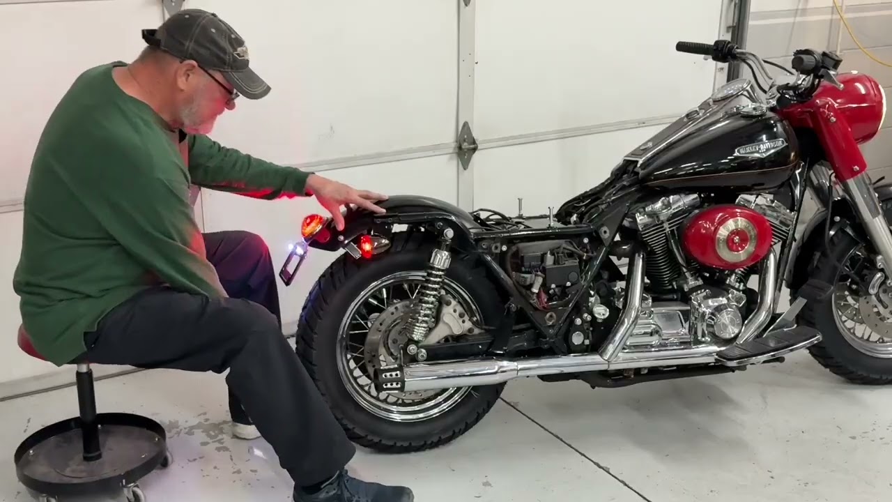 Harley Road King Bobber