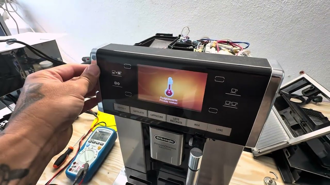 DeLonghi Primadonna Exclusive – Wasserstandssensor defekt? Reparatur leicht gemacht 