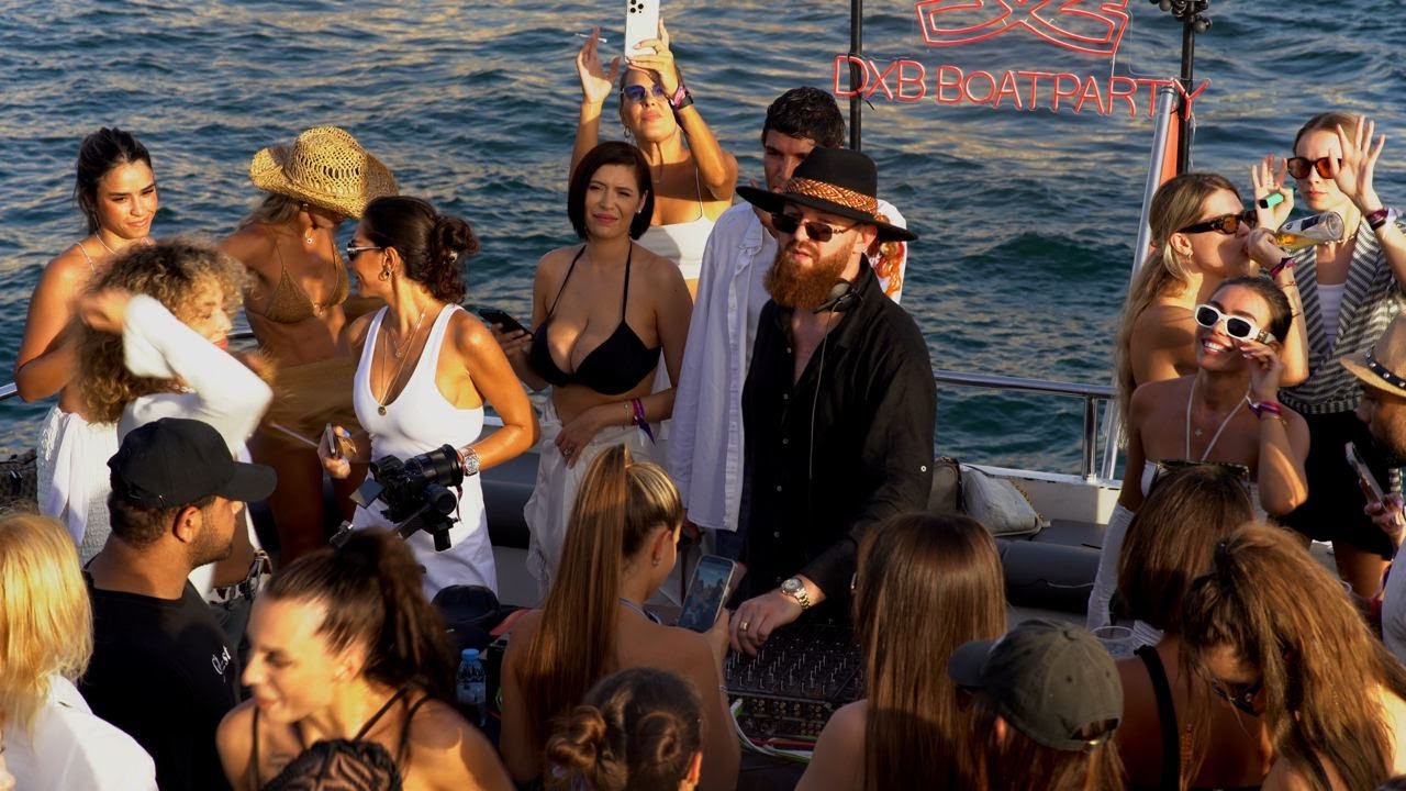 Justbrad @Boatriders @technoandchill