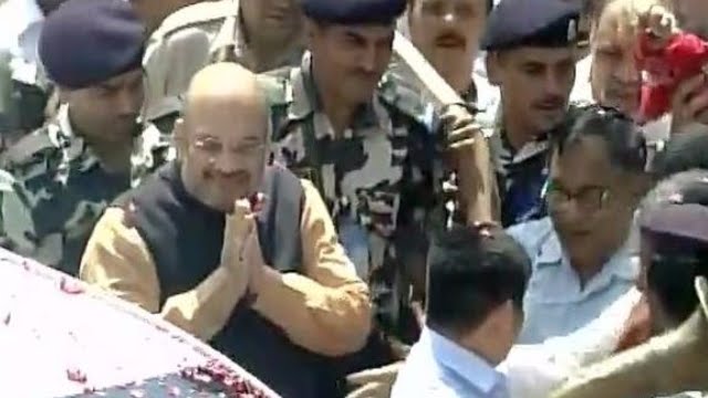 BJP's President Amit Shah Welcomed by Supporters in Delhi