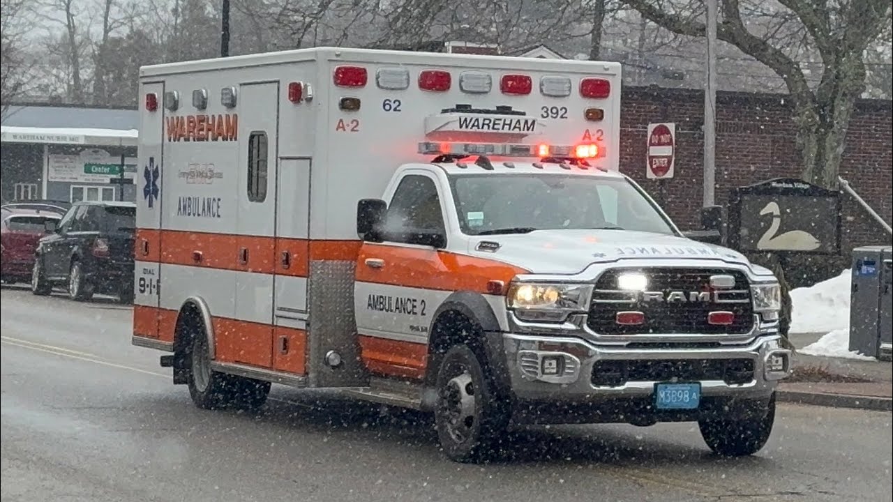 Wareham ems A2 responding code 3 to a medical 