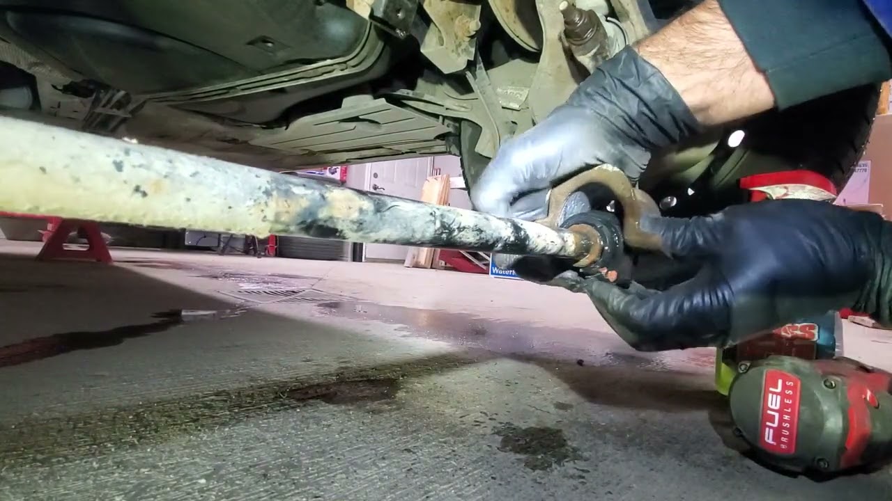 Ford Focus Rear Sway Bar Bushing Replacement