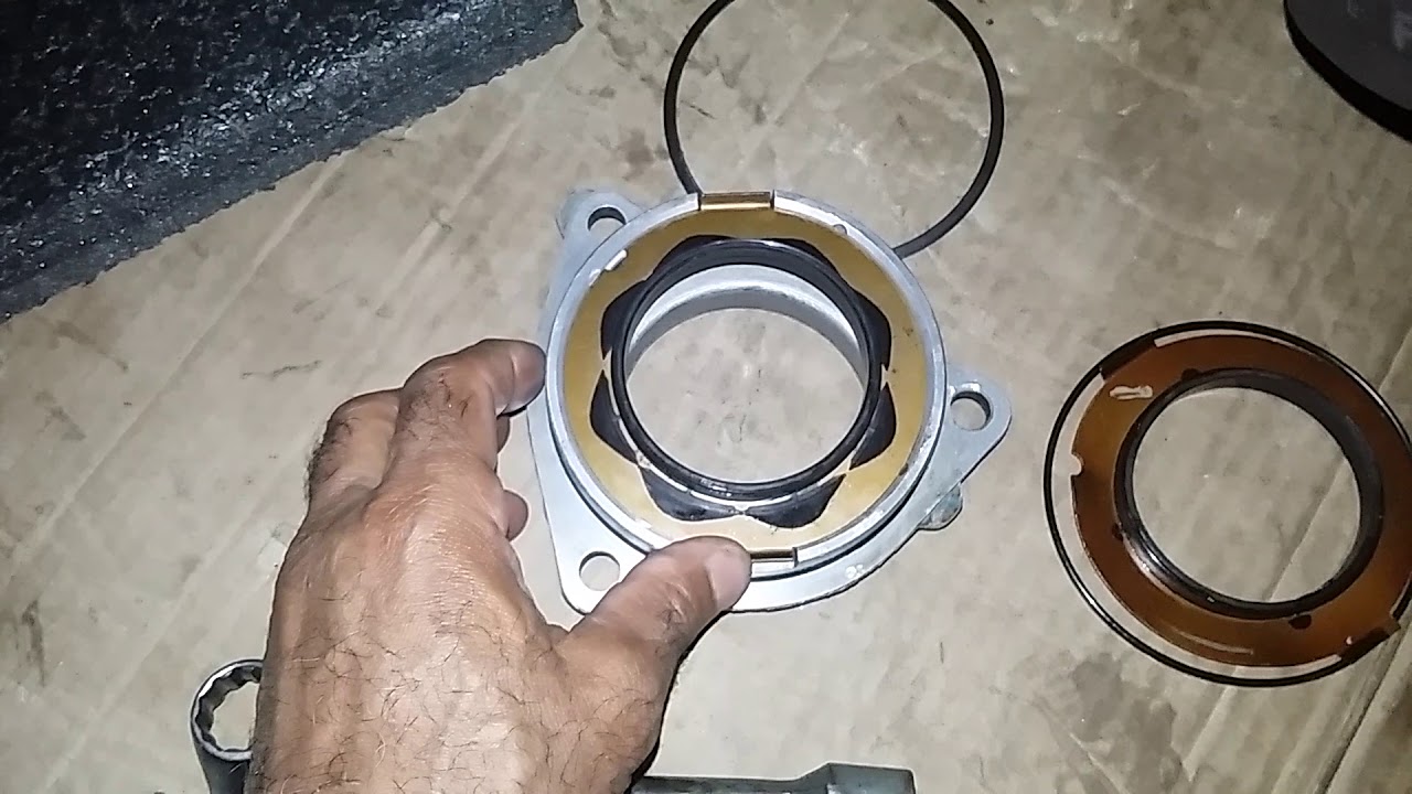 Vazamento na Flange do Câmbio Pálio fire 1.0 8v 2003 (1)