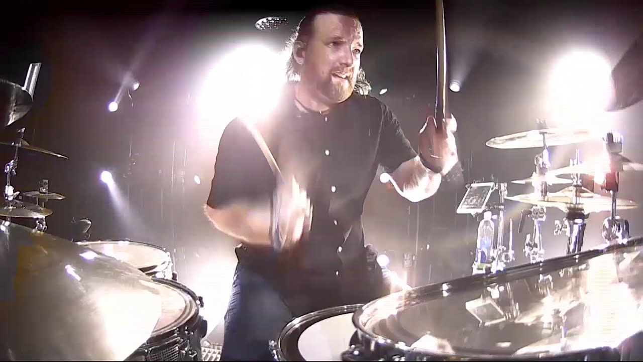 Seether - Bruised And Bloodied (Live)