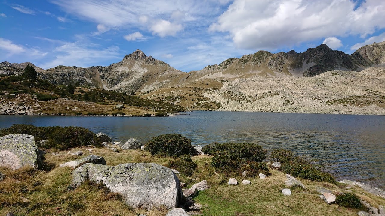 Lacs et Pic de Bastan   Lacs de Port Bielh