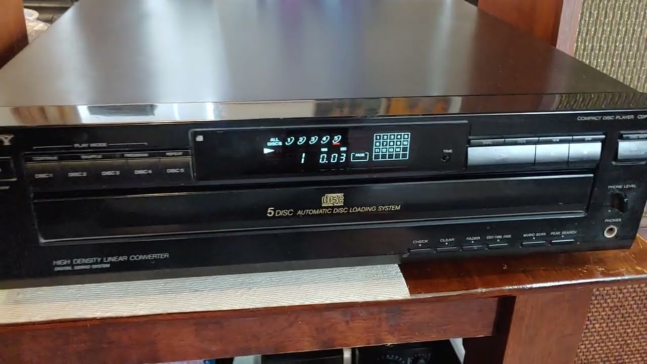 Sony CD Player CDP-C325 Changer. 5 disc carousel changer. DEMO.