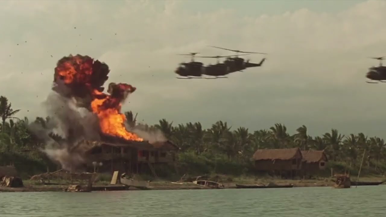 Apocalypse now 'Ride of the Valkyries' without music
