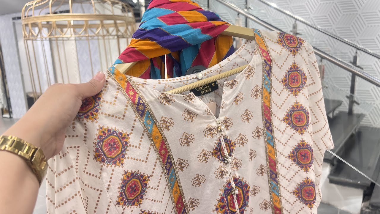 flat 40% off chinyere sale & new summer dresses 2023