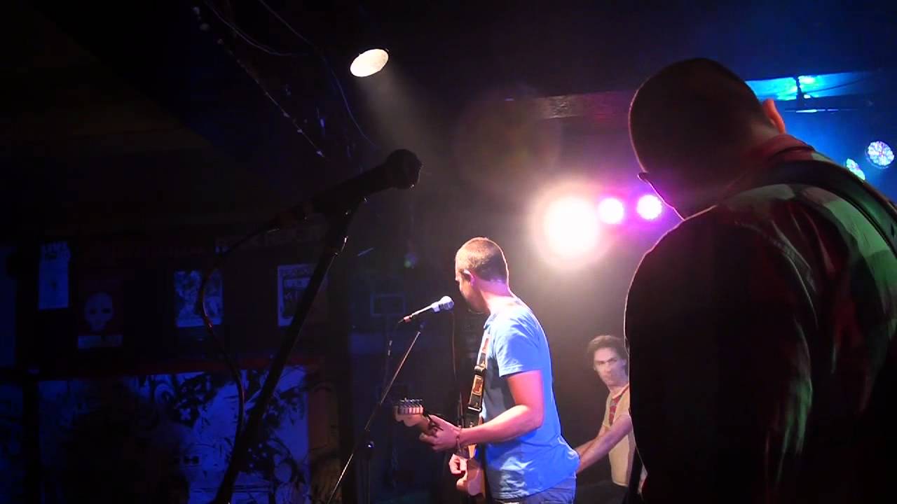 John Vella - Live At The Annadale DVD - The Caller