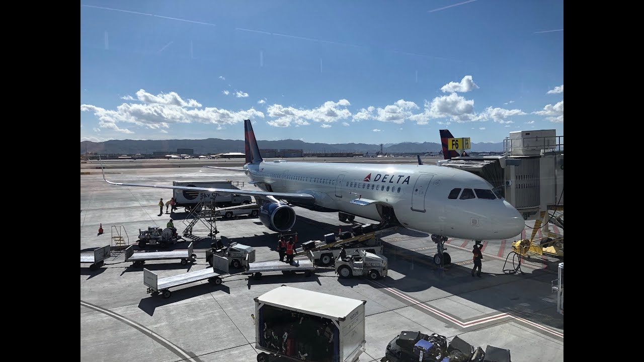 Delta A321 takeoff from Phoenix Sky Harbor (KPHX)