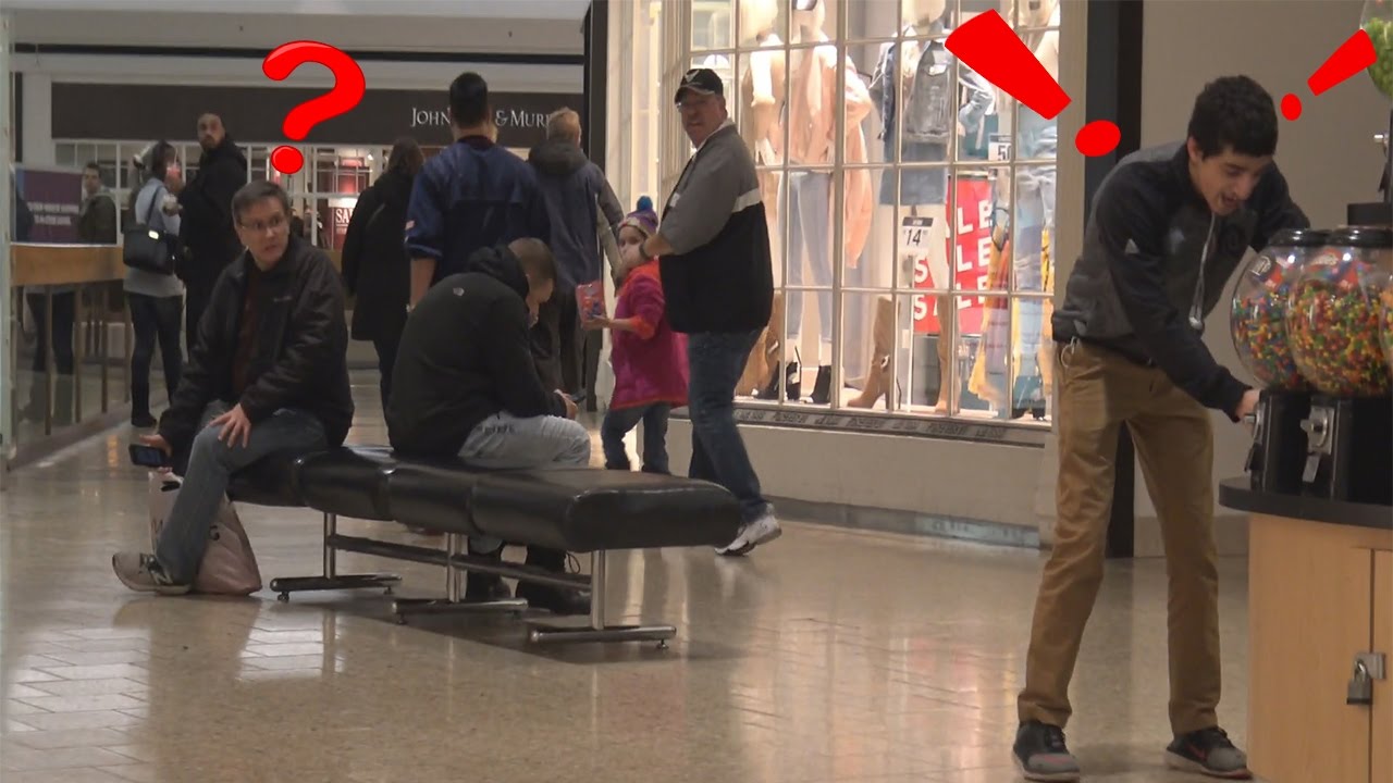Screaming Loudly In Public Prank
