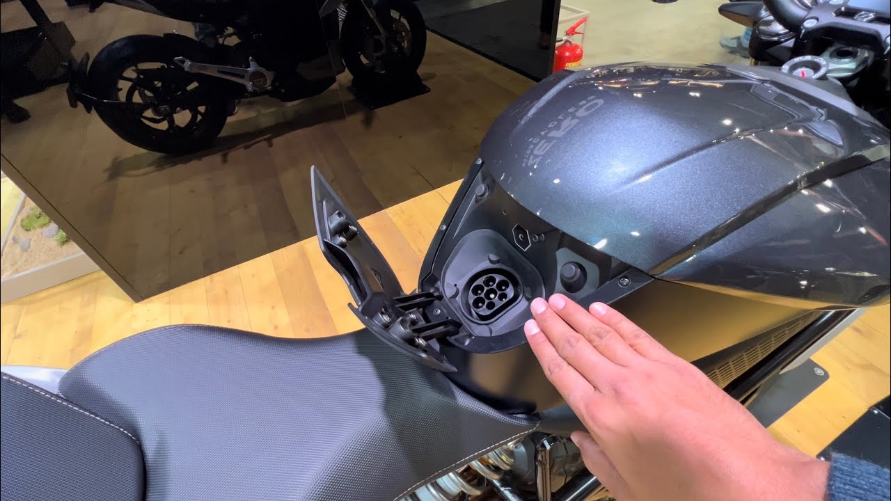 Zero Electric Motorcycles | Tesla of 2 Wheelers!! | Gagan Choudhary