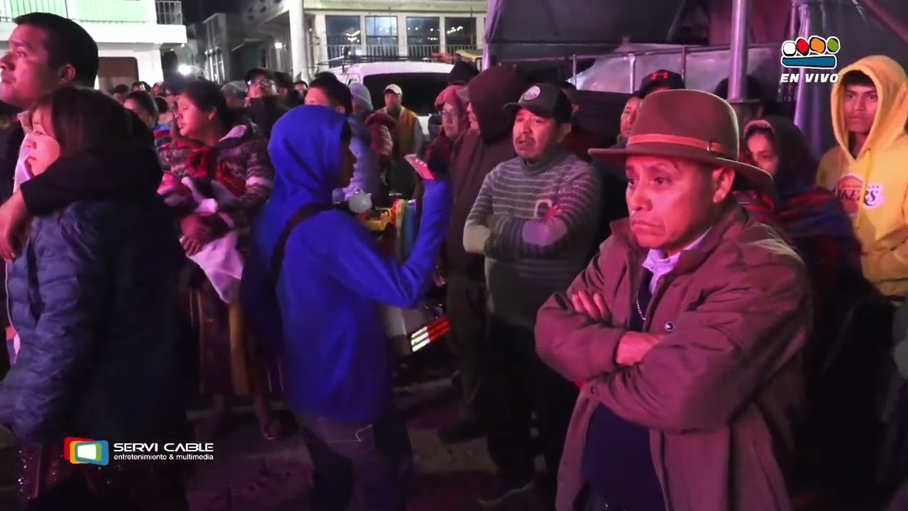 Los Internacionales Conejos y Fidel Funes en #Zunil Club De Amigos 21 noviembre 2025