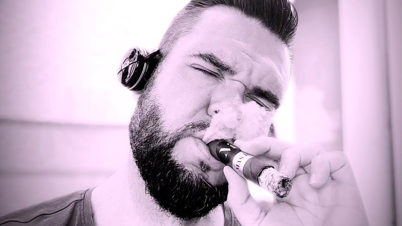 Luciano Cigars Mas Igneus Short Robusto - Zigarre extra geblendet f&uuml;r Rotwein Genuss