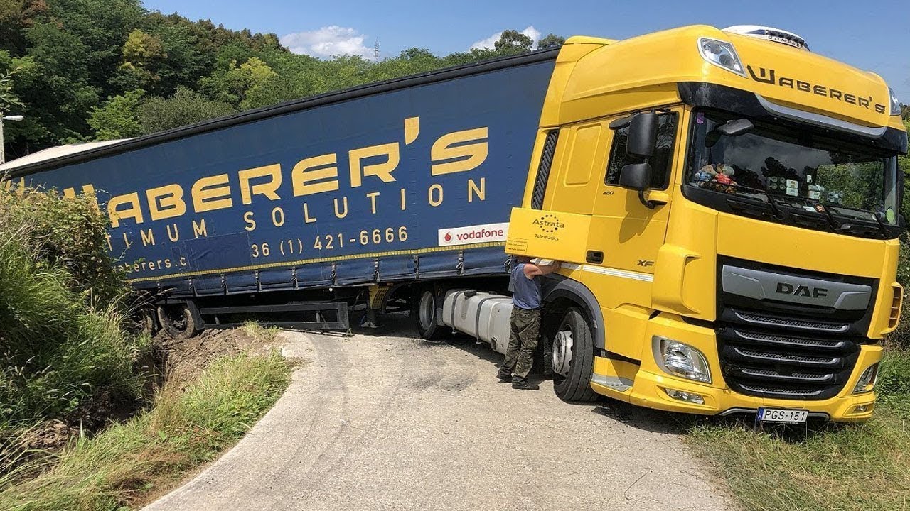 Extreme Dangerous Idiots Truck Driving Skills - Total idiots at work - Truck Fails Compilation