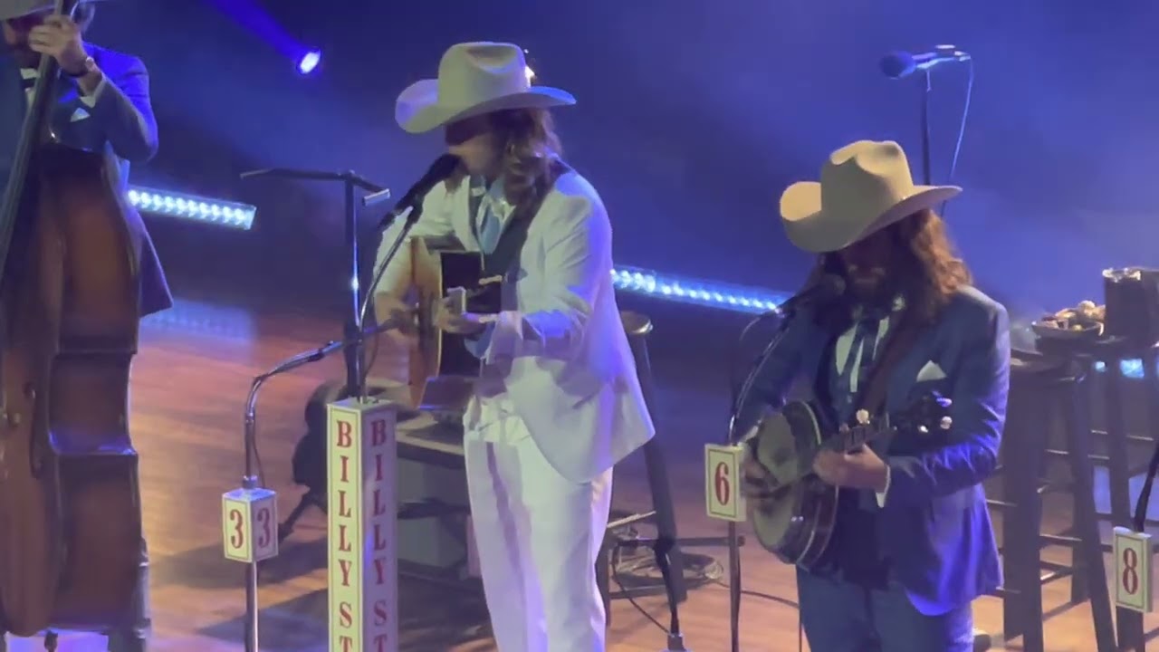 Billy Strings ‘’Ole Slewfoot’’ 2/26/23 Ryman Auditorium - Nashville, Tennessee