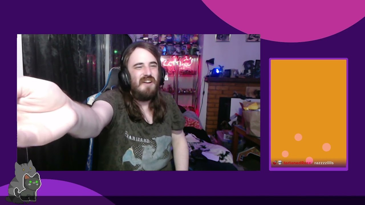 4 YEAR STREAM ANNIVERSARY?! nothings planned o.o...