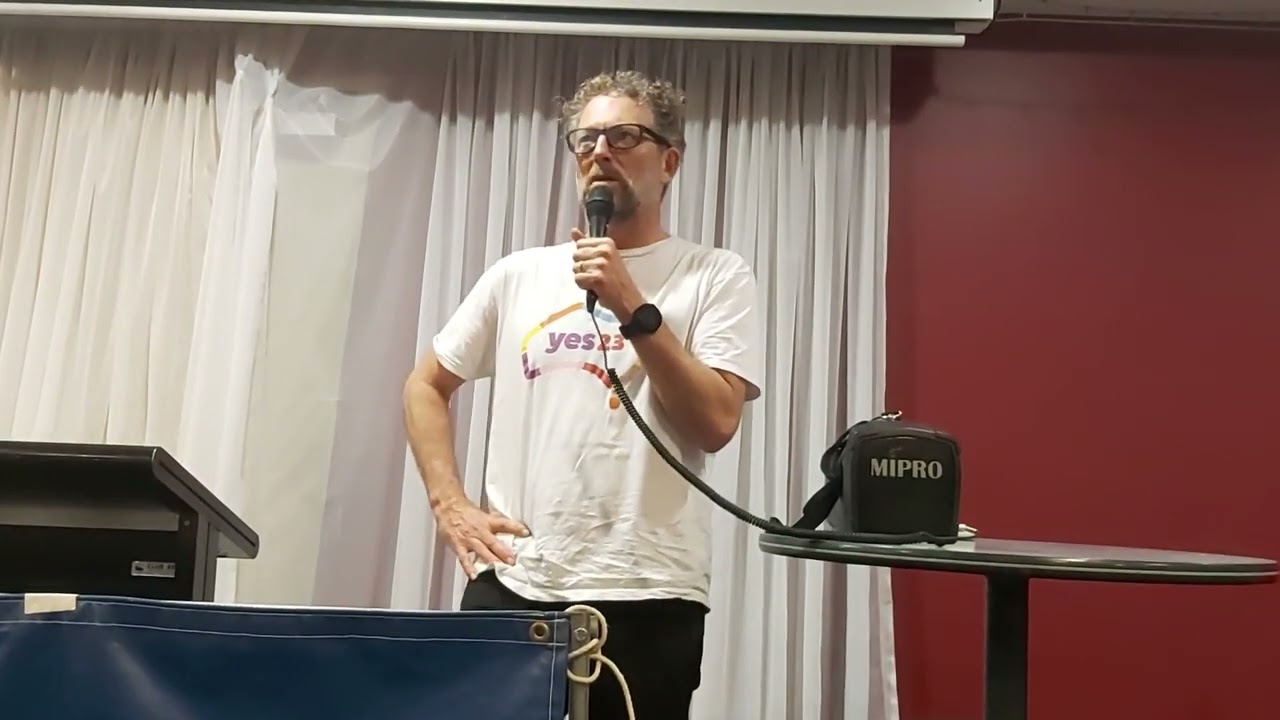 Paddy Manning speaking about his book 