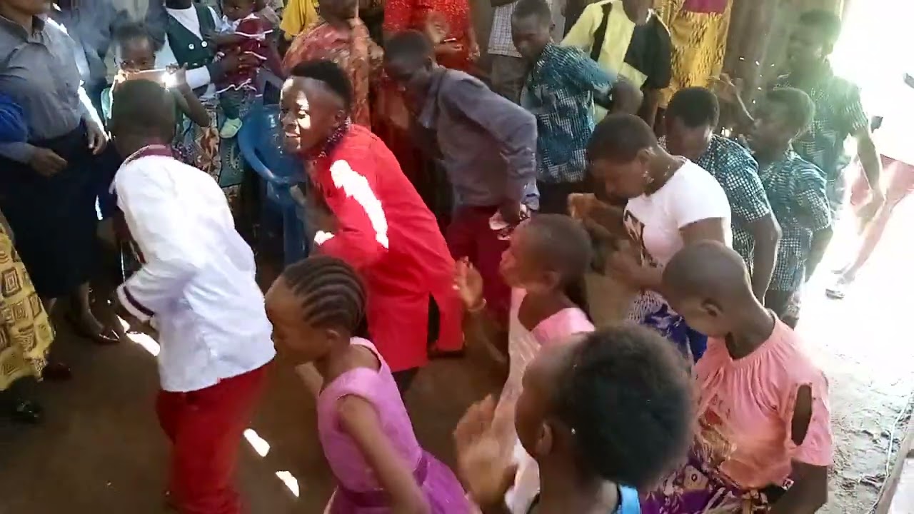 wah kwel nyimbo ni dawa ya moyo