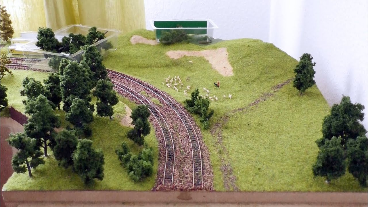 Modellbahn Spur N / 1:160 -  Teil 13 - Landschaft aufbauen / gestalten (Eckmodul / Windrad)