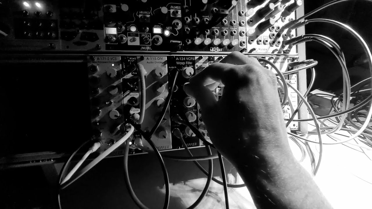 Chasing basslines with Viol ruina
