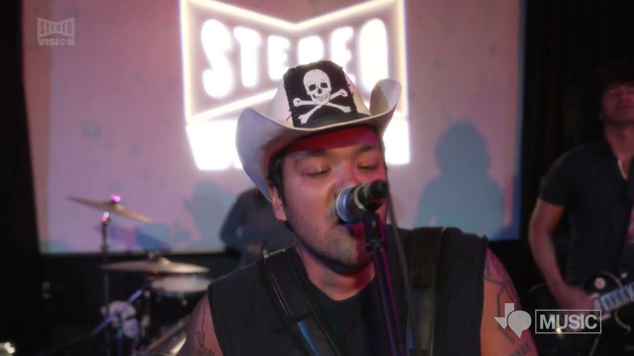 StereoVision: Piñata Protest (Live)