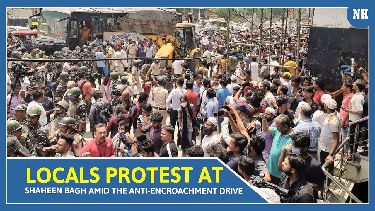 Locals protest at Shaheen Bagh amid the anti-encroachment drive