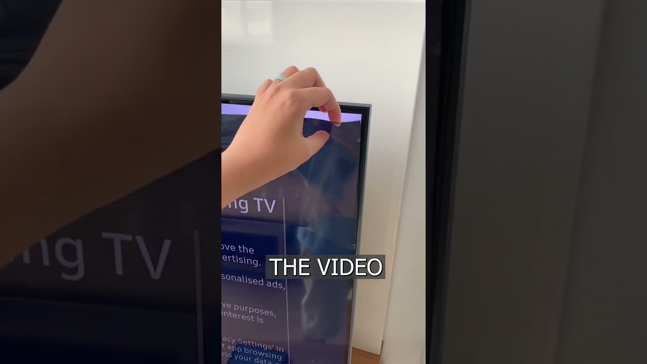 EPIC FAIL. Woman Peels Samsung TV's 'Screen Protector