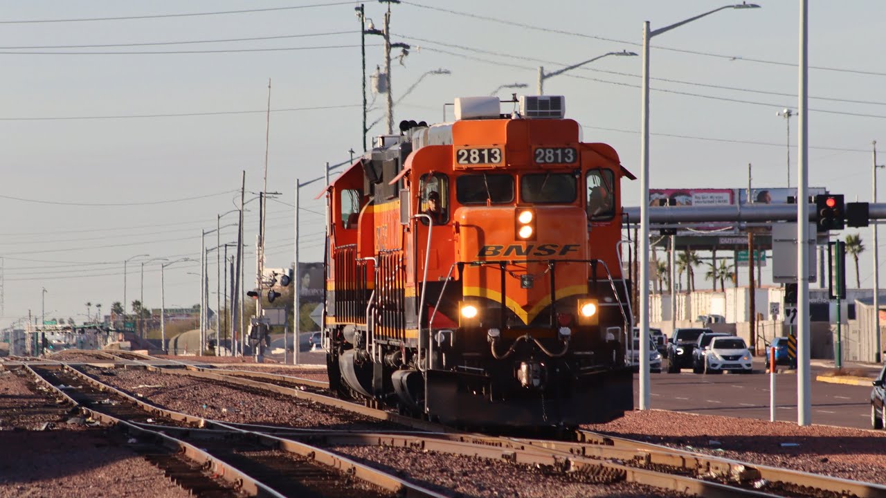 [4K] Trains in Phoenix, AZ 01/15/2026 Feat. BNSF 2813 ex GP30 on point , H-BELPHX & Q-PHXSBD.