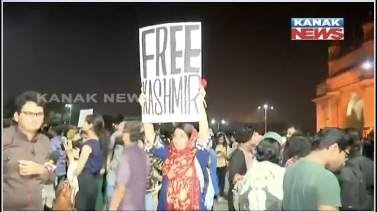 Protest Against JNU Attack Issue In Mumbai