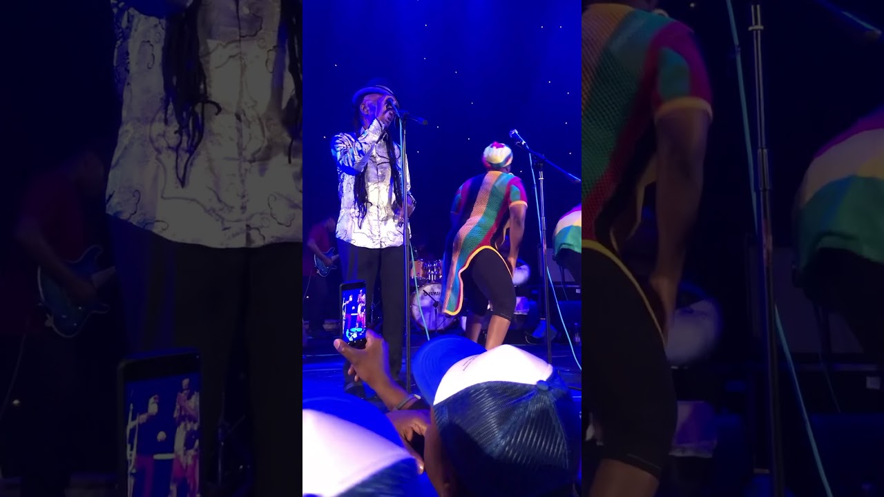 Thomas Mapfumo Live at Leicester UK featuring sister FEYI #zimbabwemusic