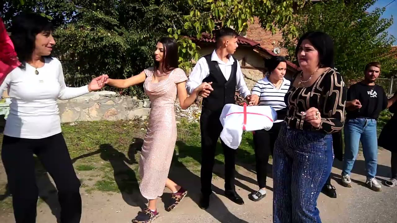 Razchuvane na Ivan i Marina Selo Aprilci
