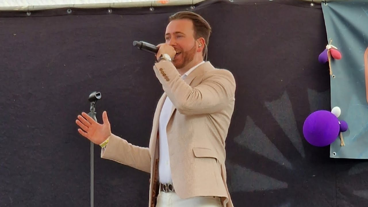 Zanger Tom Bijsterveld Live