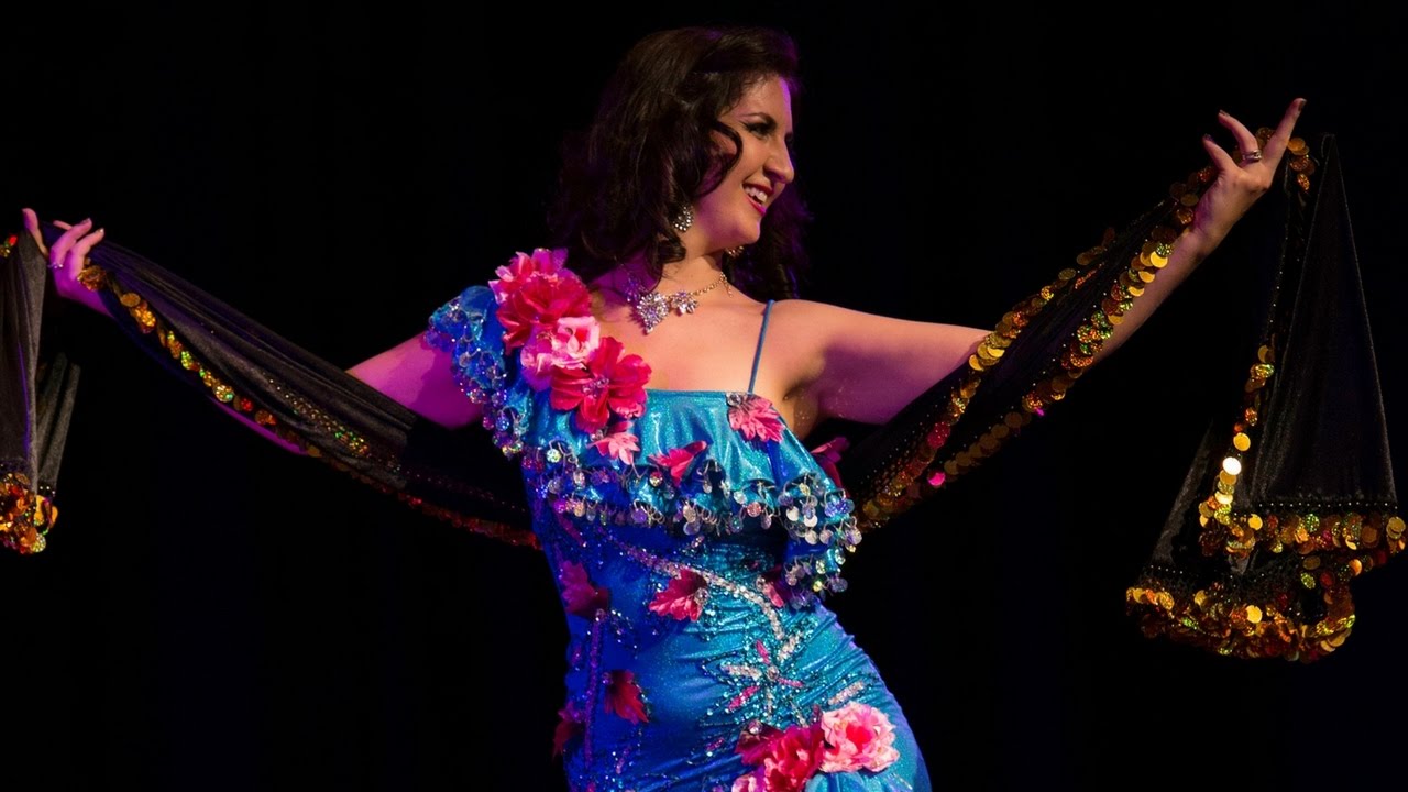 Candice Frankland of Phoenix Belly Dance, New Zealand performs Eskanderani Melaya Lef