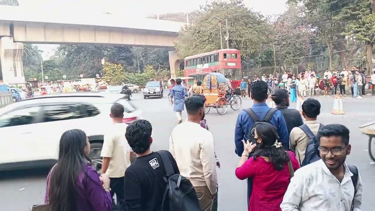 ঢাকা ইউনিভার্সিটি চত্ত্বরে শুটিং 