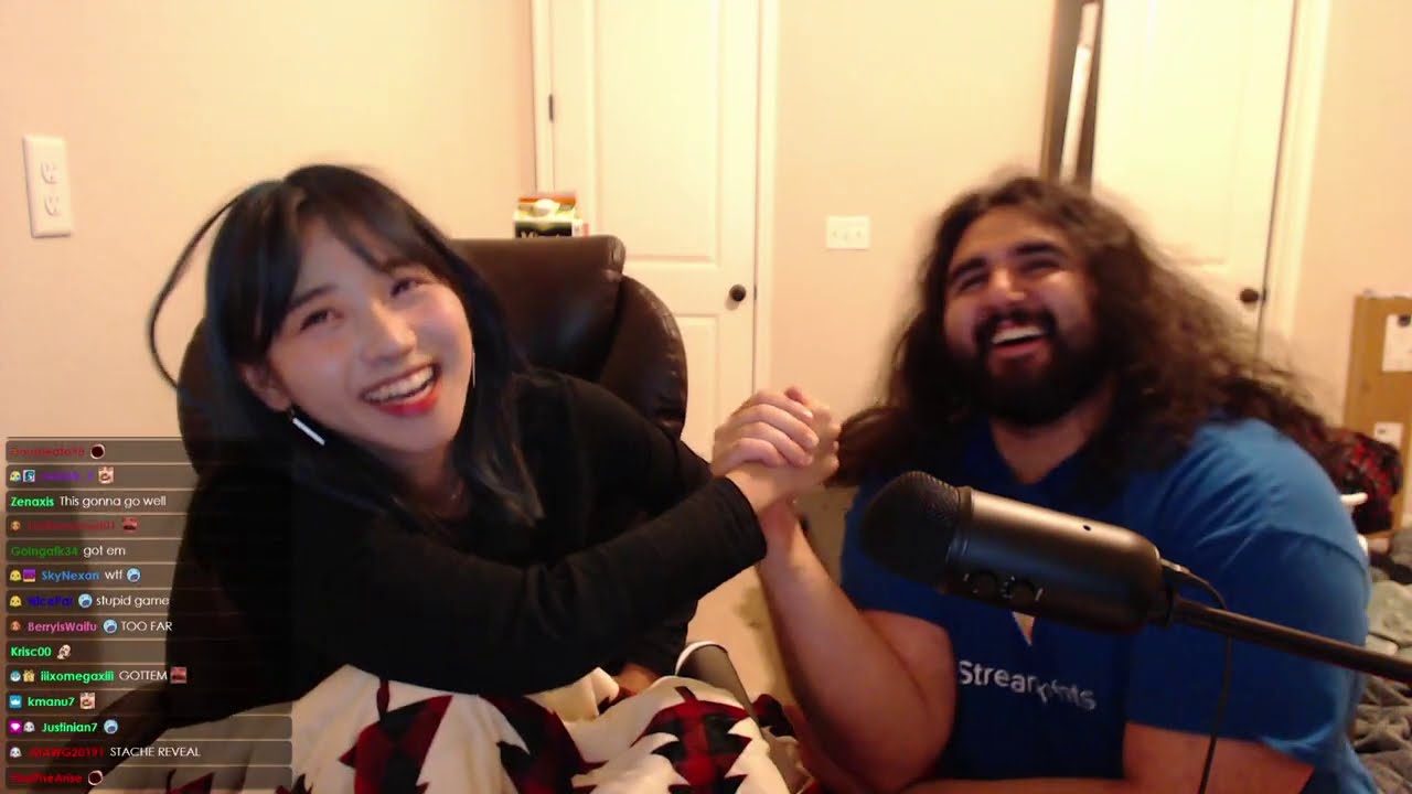 Esfand And Jinny Roast Each Other While Holding Hands! Who Will Go Too Far?! 🙊🙊😡😡