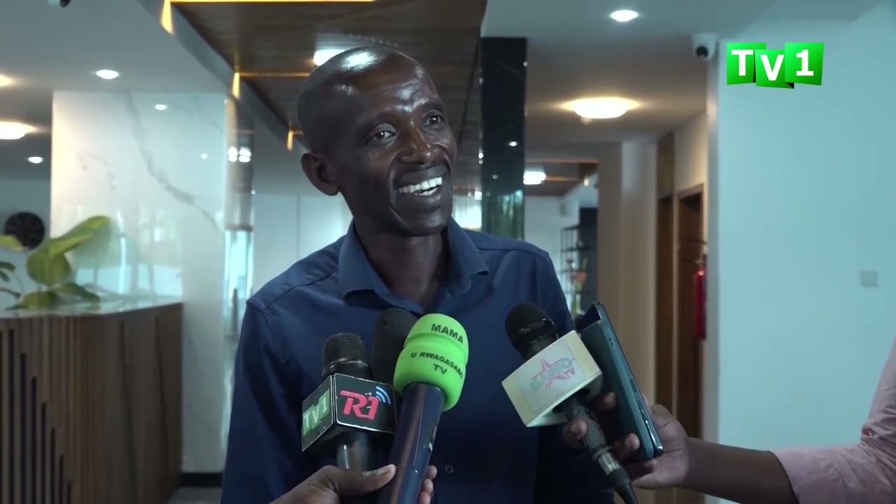 Umuturage utsimbaraye ku gusubizaho ingoma ya cyami yatanze Kandidatire ye