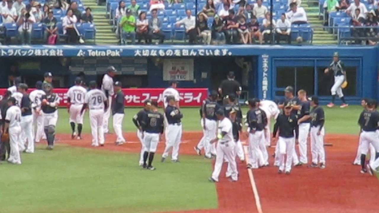 The 1st Bench-clearing brawl in Jingu Stadium