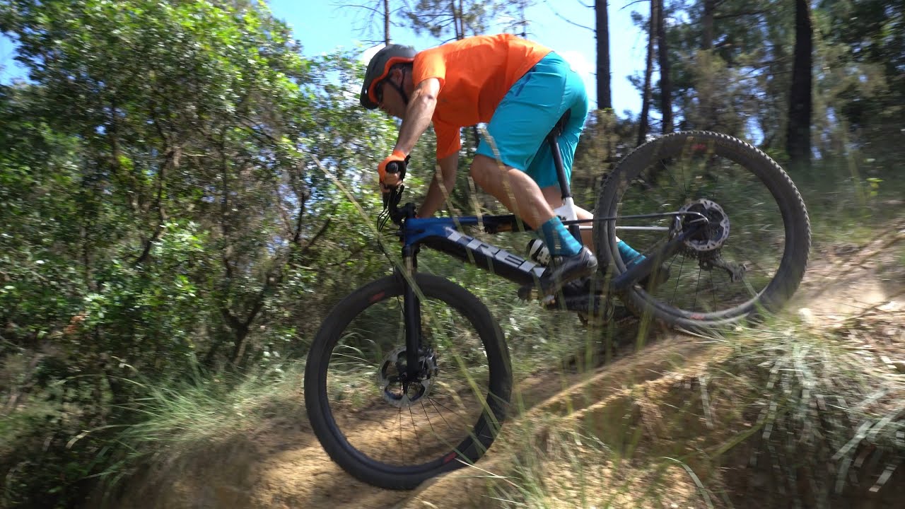 Trek E-Caliber 9.9 XTR | One bike, two ways to love it