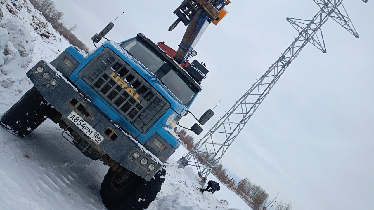 Неудачная установка вышки ЛЭП #спецтехника #кранманипулятор #техника #кран #погрузка #грузовики