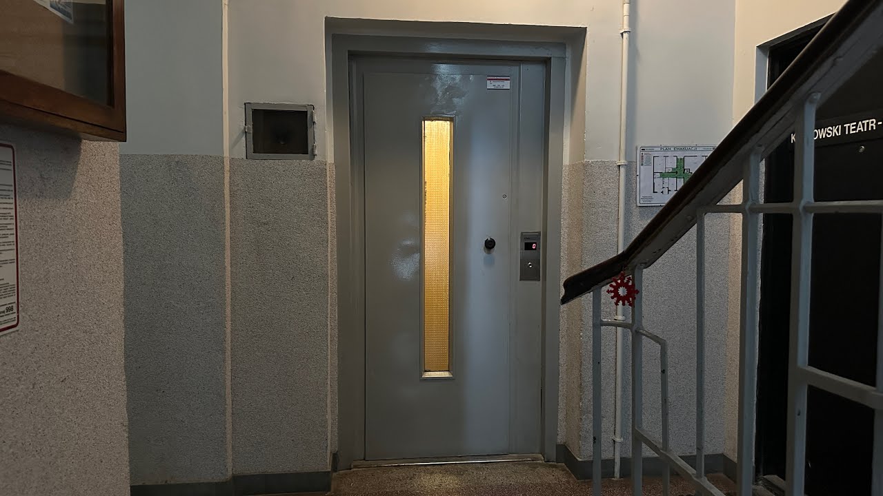 ZREMB Osiedlowy (mod. KrakDźwig). | Kraków, al. Krasińskiego 18
