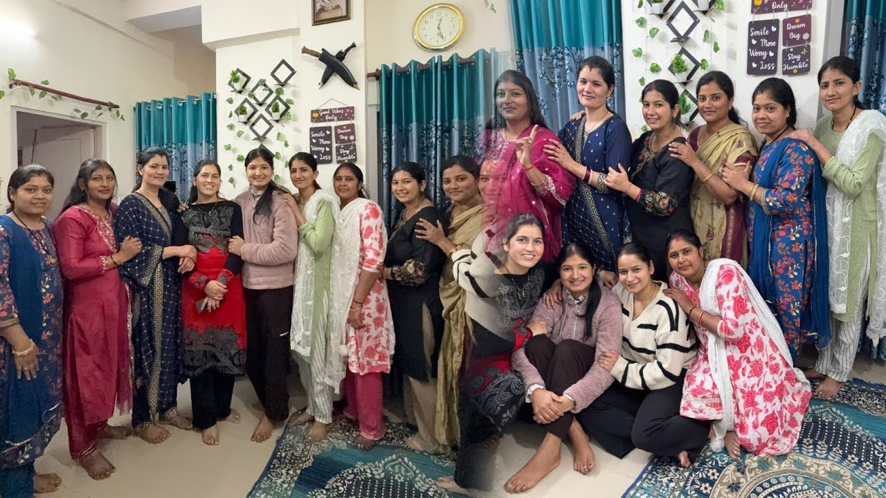 अंशी के घर पर देखी अंशिका के शादी की वीडियो।। Get together party at Anshika's home @Madhubhatt1011 