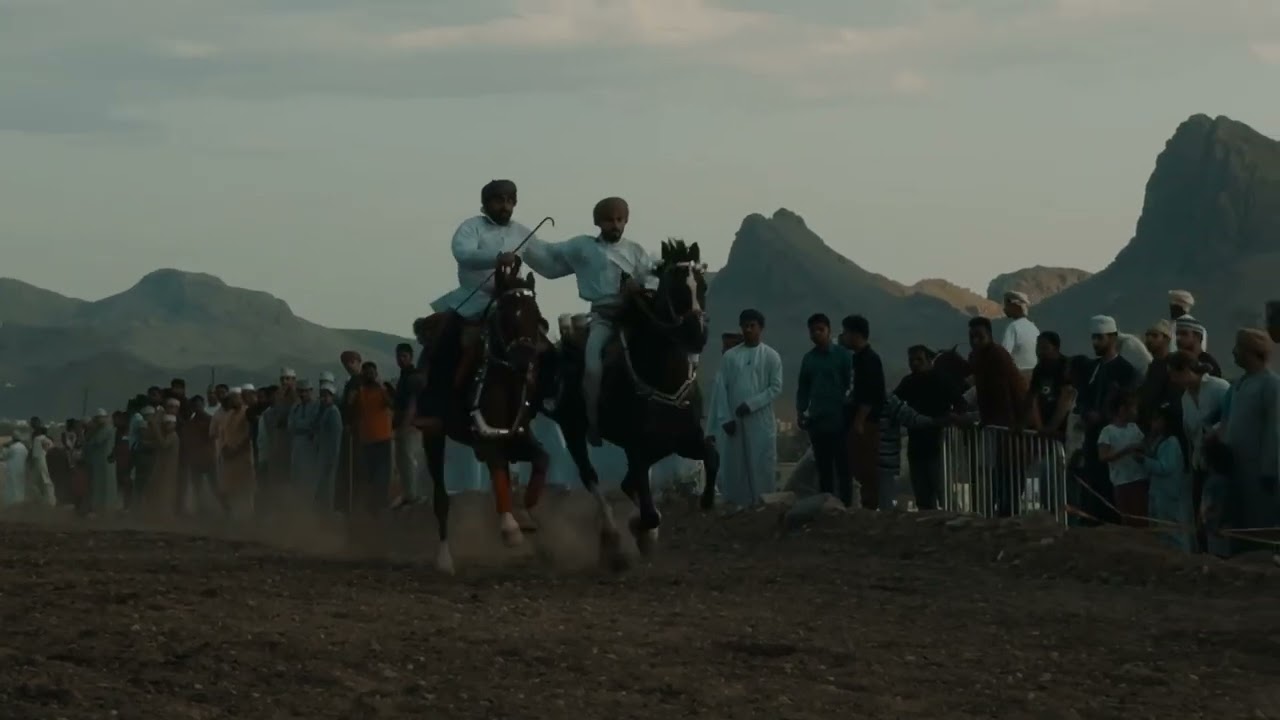 عرضة الخيل التقليدية بولاية الحمراء ثاني ايام عيد الفطر. الخيل من خيالها