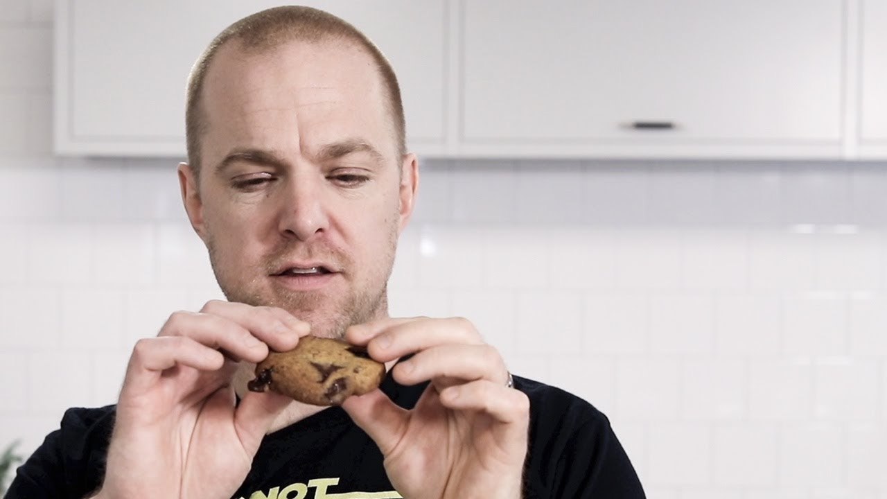 MINA GODASTE KAKOR - Chocolate Chip Cookies med kola och salt
