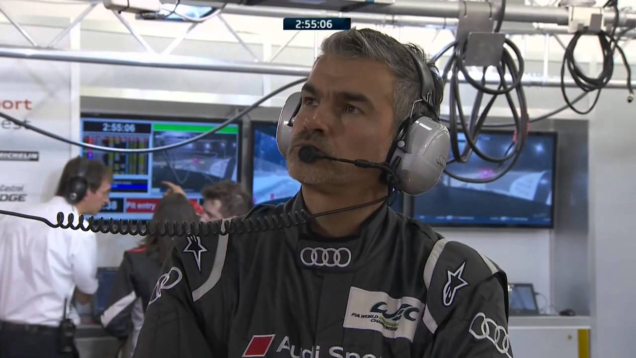 Epic battle between Audi #7 Benoit Treluyer VS Porsche #18 Marc Lieb in Hour 4