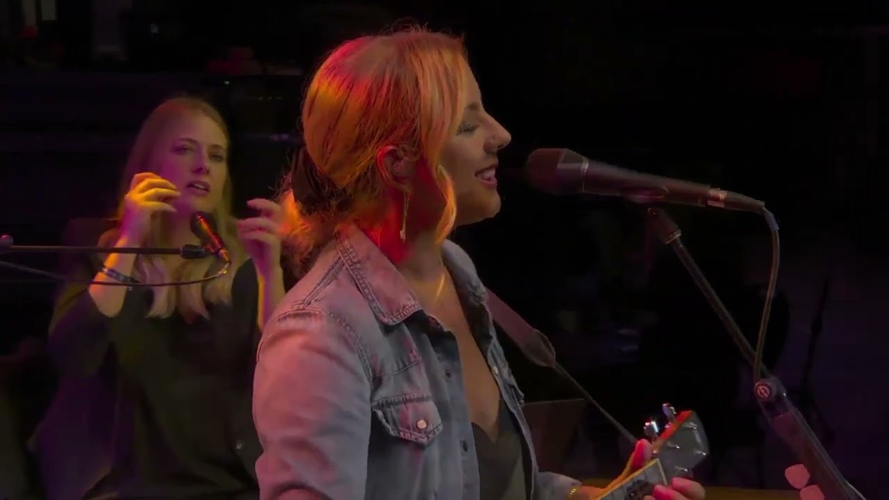 Sarah McLachlan on the Ukulele at the Salmon Arm Roots and Blues Festival 2024