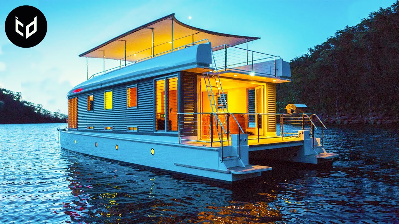 6 INCREDIBLE Houseboats - Homes on Water